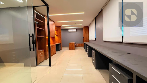 Sala comercial mobiliada, vaga garagem, 53m², região Bosque da Saúde