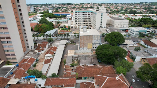 Edifício  desenvolvido para operações médicas, hospitalares e de diagnóstico