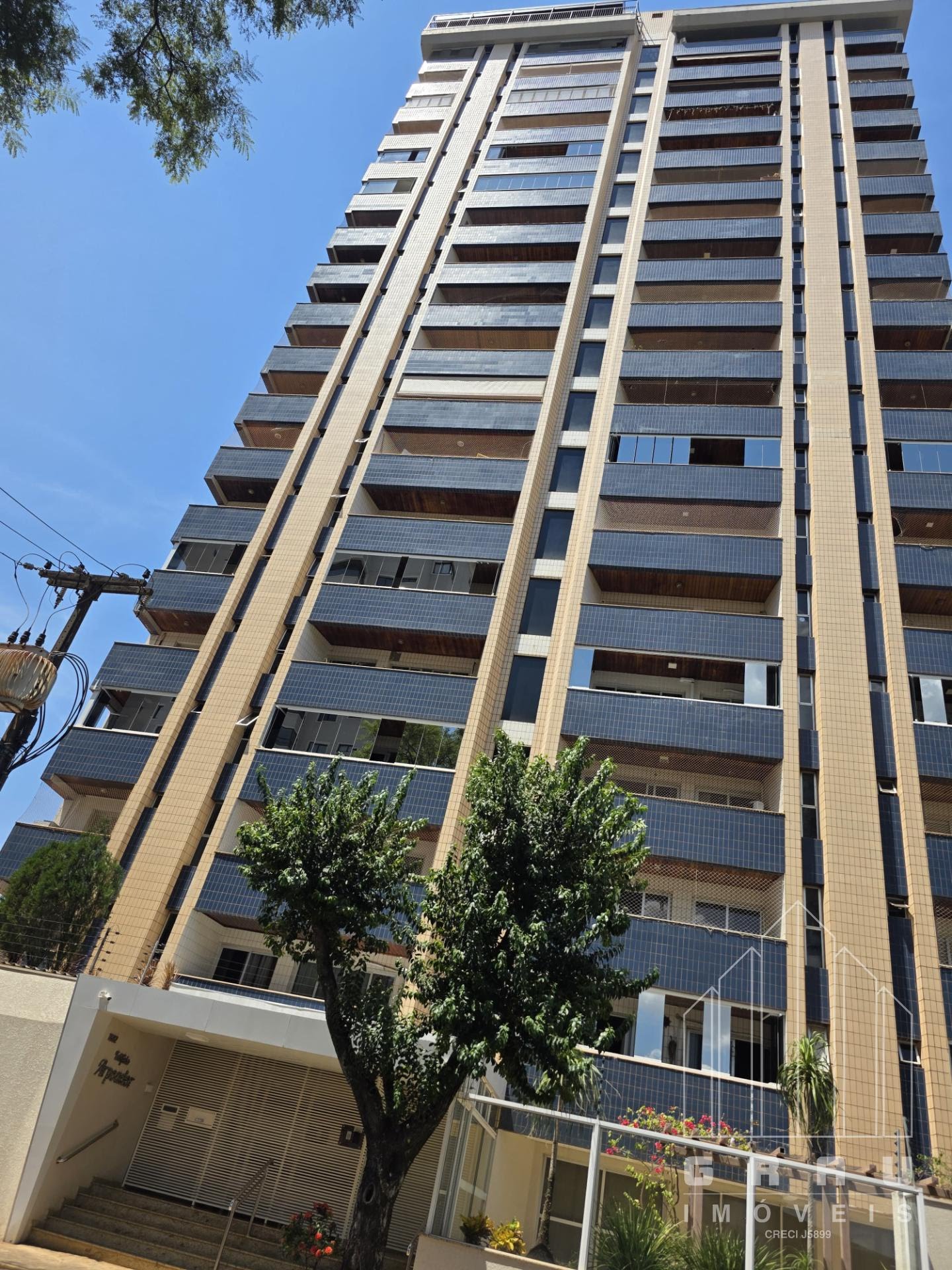 Apartamento no Ed. Arpoador Centro  -  Foz do Iguaçu