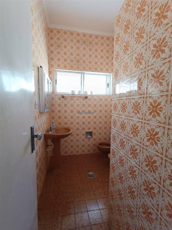 Casa à venda com 3 quartos, 1 suíte, 2 vagas e 115m² no Cidade Ocian, Praia Grande (SP) — foto 11 de 30
