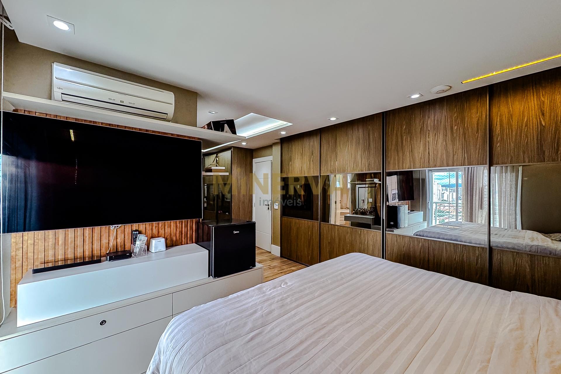 Apartamento à venda com 3 quartos, 3 suítes, 4 vagas e 227m² no Vila Gomes Cardim, São Paulo (SP) — foto 16 de 30