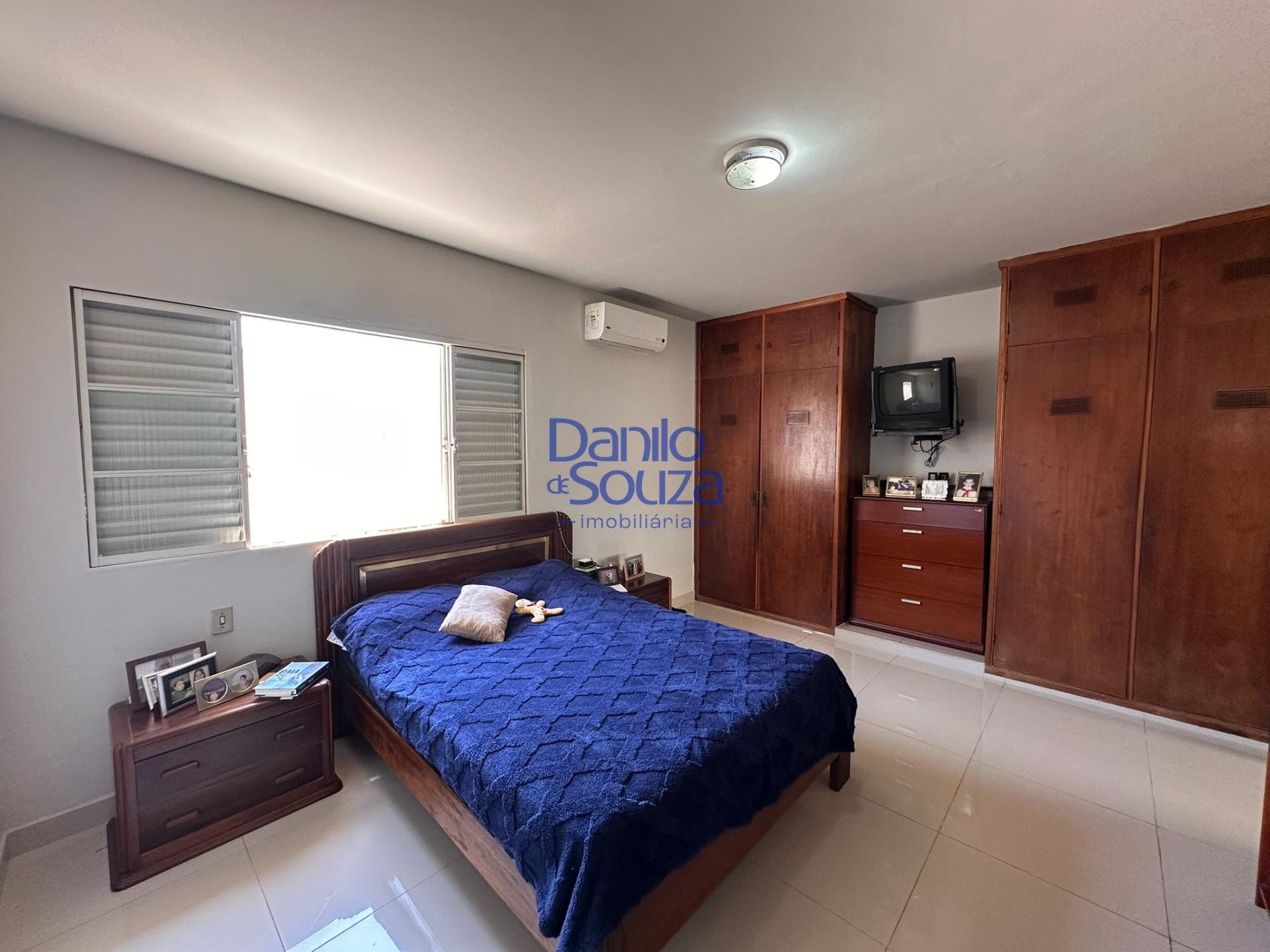 Casa à venda com 3 quartos, 1 suíte, 2 vagas e 360m² no Recanto das Mangueiras, Araxá (MG) — foto 12 de 13
