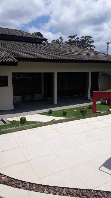 Casa à venda com 4 quartos, 6 banheiros, 6 vagas e 860m² no Arujázinho I, II e III, Arujá — foto principal
