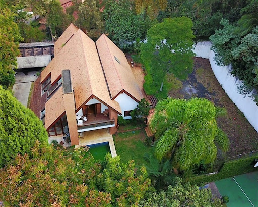 Casa com 4 suites 6 vagas a venda no Morumbi