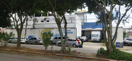 Fábrica de Gelo Porteira Fechada