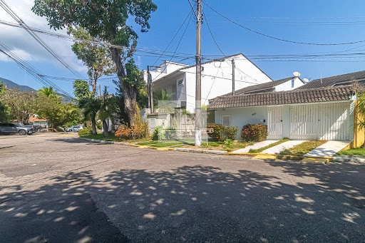 Casa de Condomínio à Venda em Jacarepaguá, RJ | 241m²
