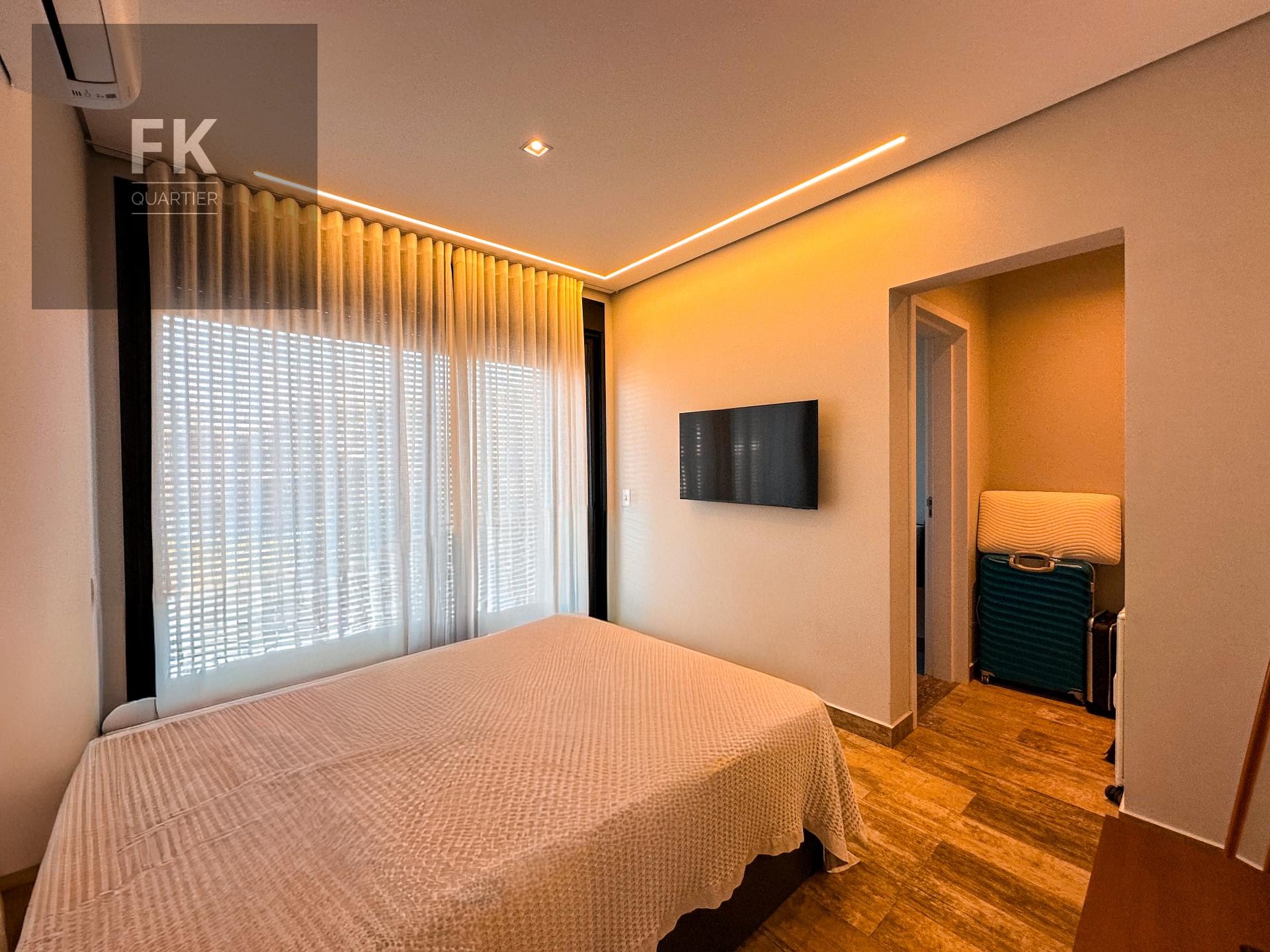 Casa à venda com 4 quartos, 4 suítes, 4 vagas e 347m² no Cidade Tamboré, Santana de Parnaíba (SP) — foto 18 de 30