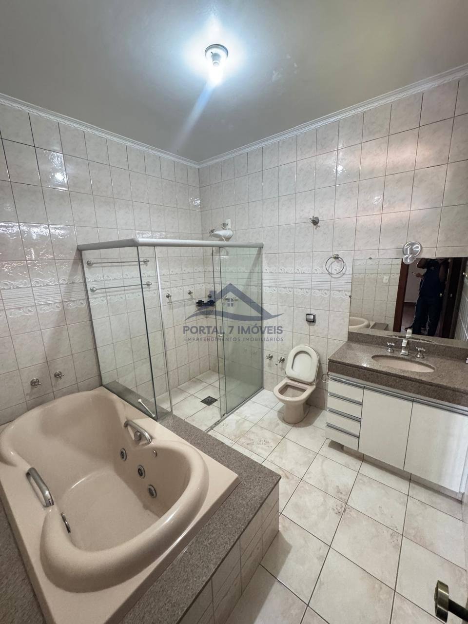 Casa à venda com 5 quartos, 2 suítes, 3 vagas e 230m² no Jardim Arizona, Sete Lagoas (MG) — foto 21 de 26