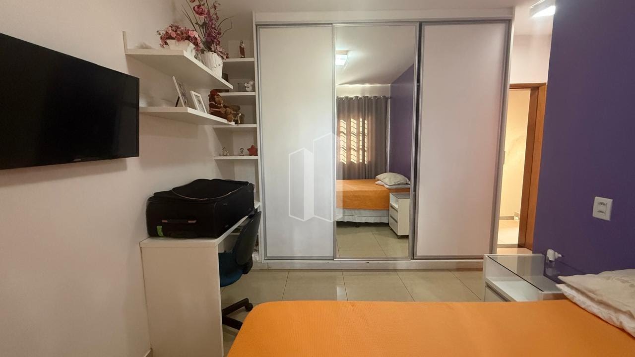 Casa à venda com 3 quartos, 3 suítes, 4 vagas e 292m² no Vila Rosa, Goiânia (GO) — foto 13 de 29