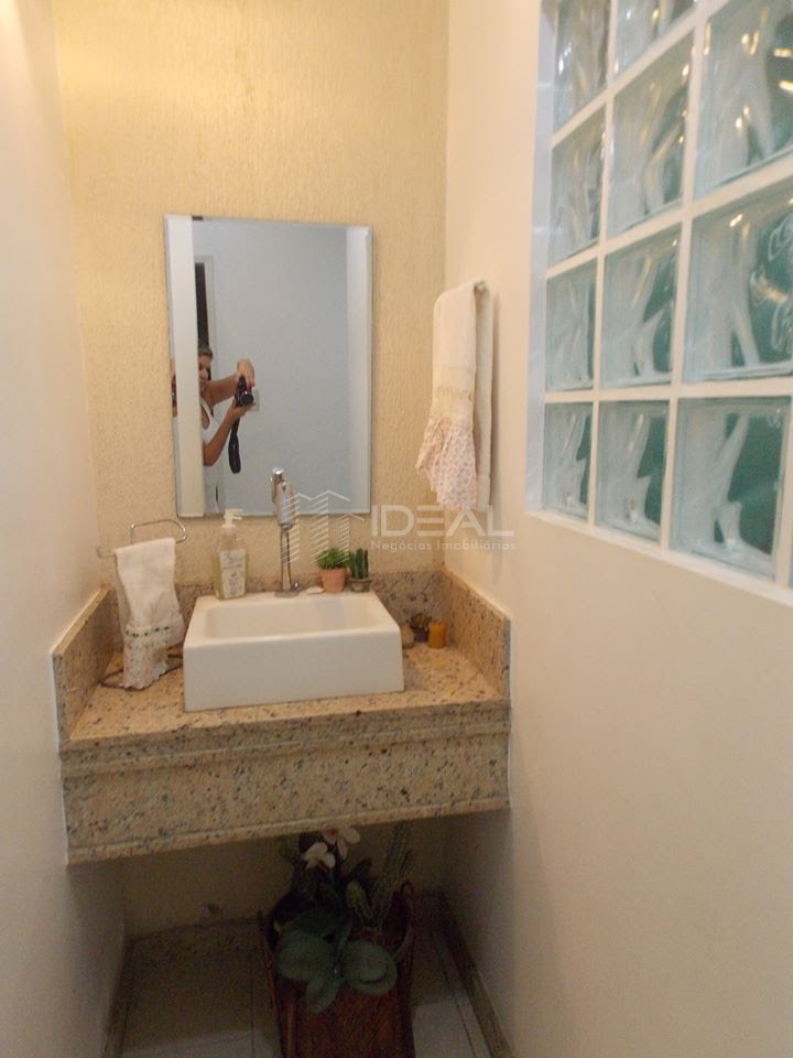 Casa à venda com 3 quartos, 1 suíte, 4 vagas e 360m² no Parque Joquei Club, Campos dos Goytacazes (RJ) — foto 13 de 25