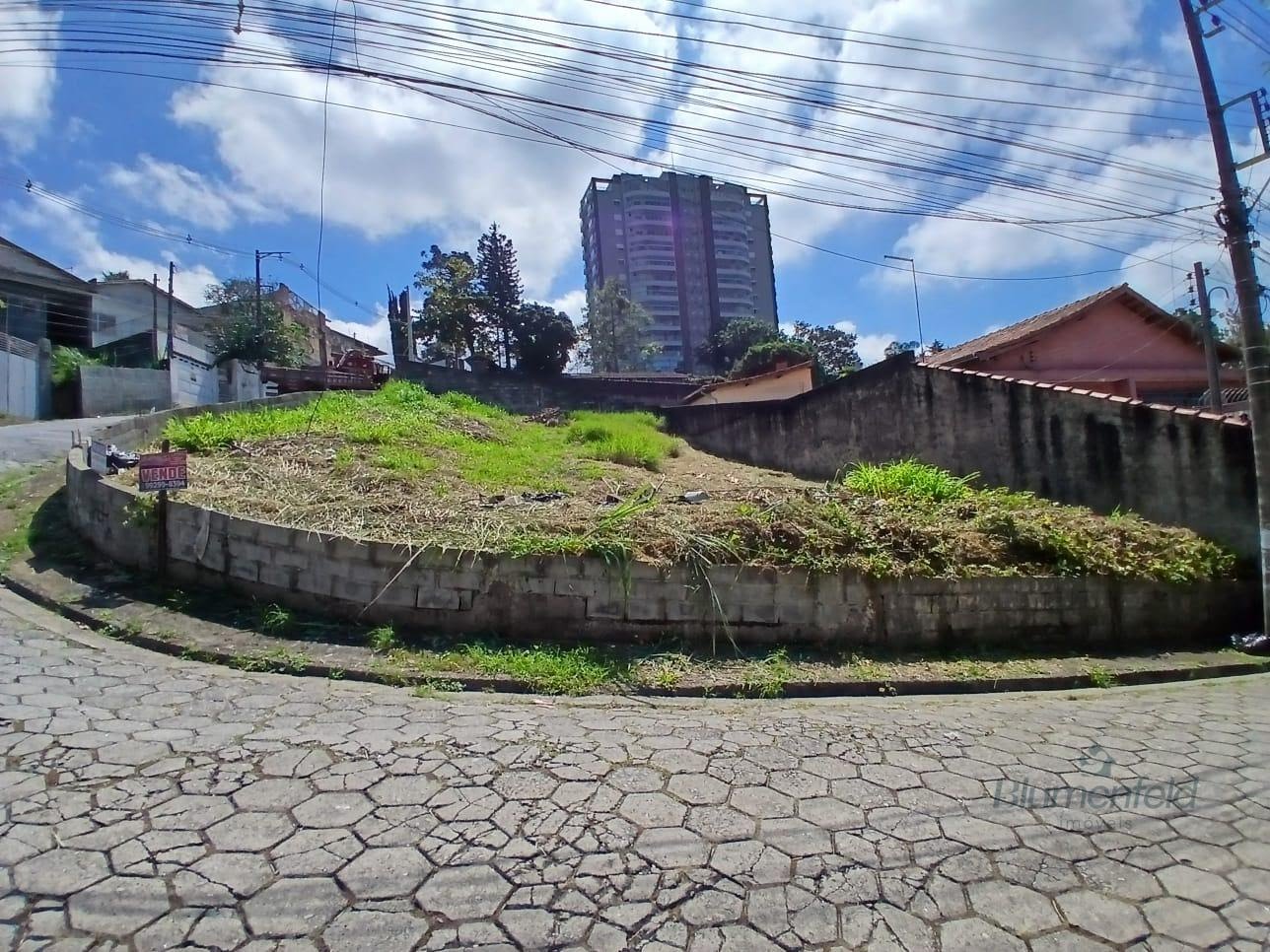 Terreno à venda com 441m² de terreno no Jardim Renata, Arujá — foto principal