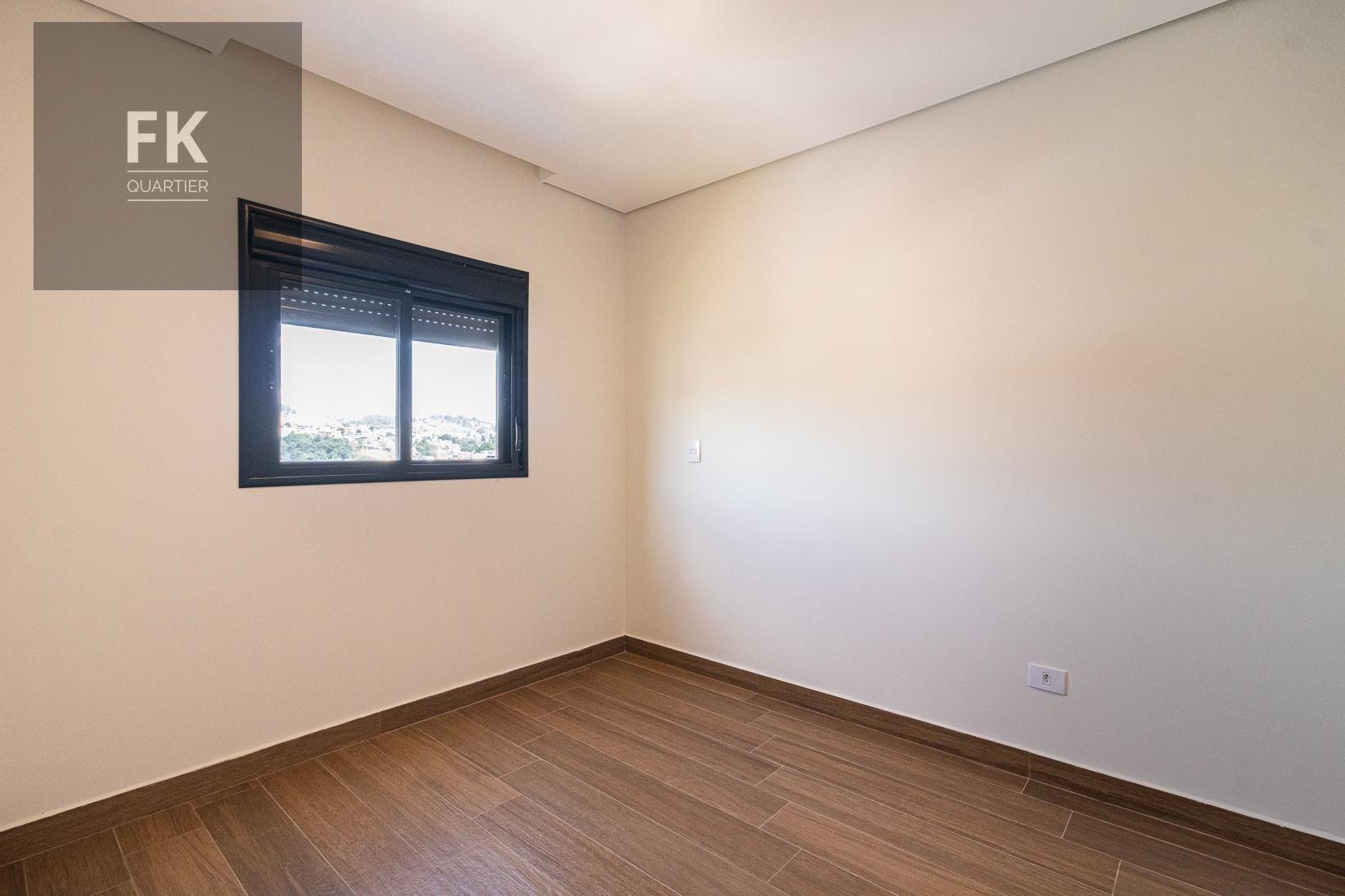Casa à venda com 3 quartos, 1 suíte, 2 vagas e 177m² no Villas do Jaguari, Santana de Parnaíba (SP) — foto 18 de 26