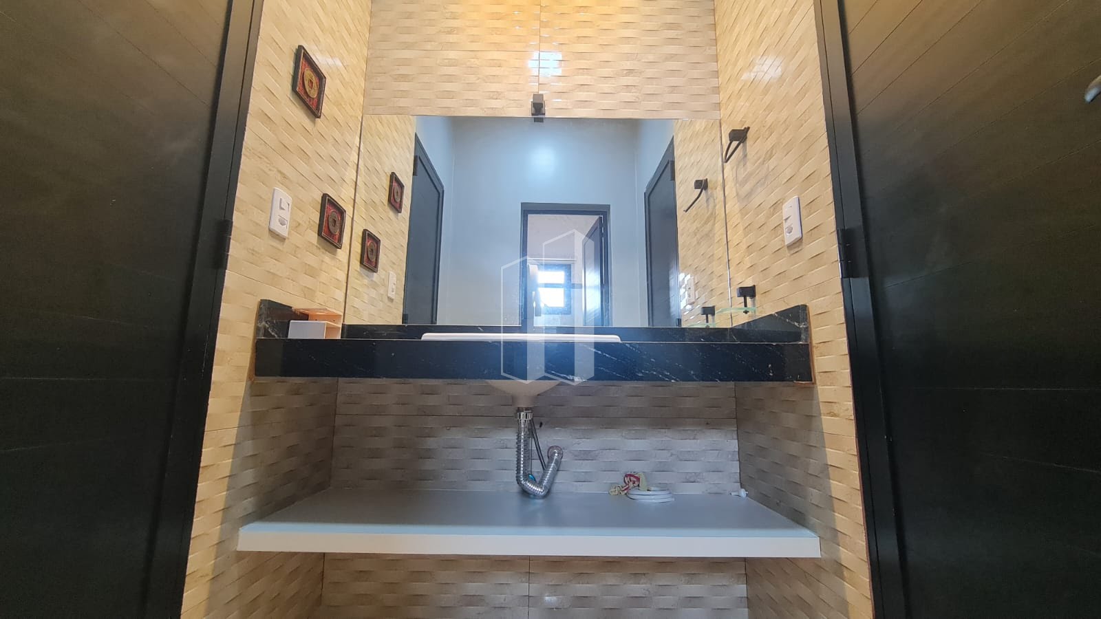 Casa à venda com 4 quartos, 4 suítes, 4 vagas e 271m² no Residencial Solar São Francisco II, Trindade (GO) — foto 19 de 30