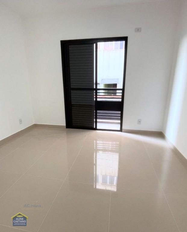 Casa à venda com 3 quartos, 1 suíte, 1 vaga e 111m² no Vila Tupi, Praia Grande (SP) — foto 5 de 19