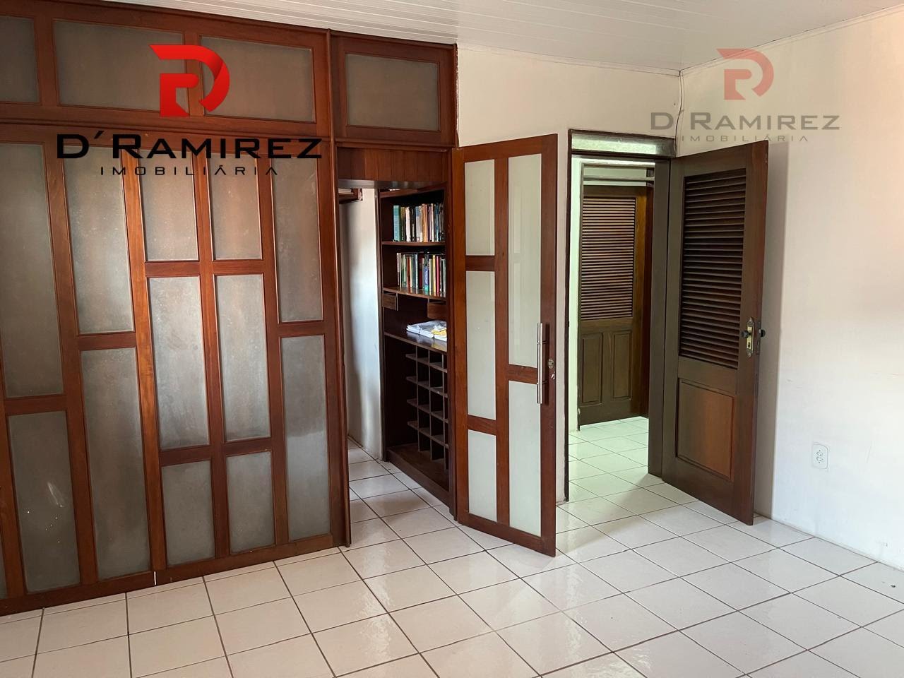 Casa à venda com 5 quartos, 5 suítes, 3 vagas e 397m² no Renascença, São Luís (MA) — foto 14 de 17