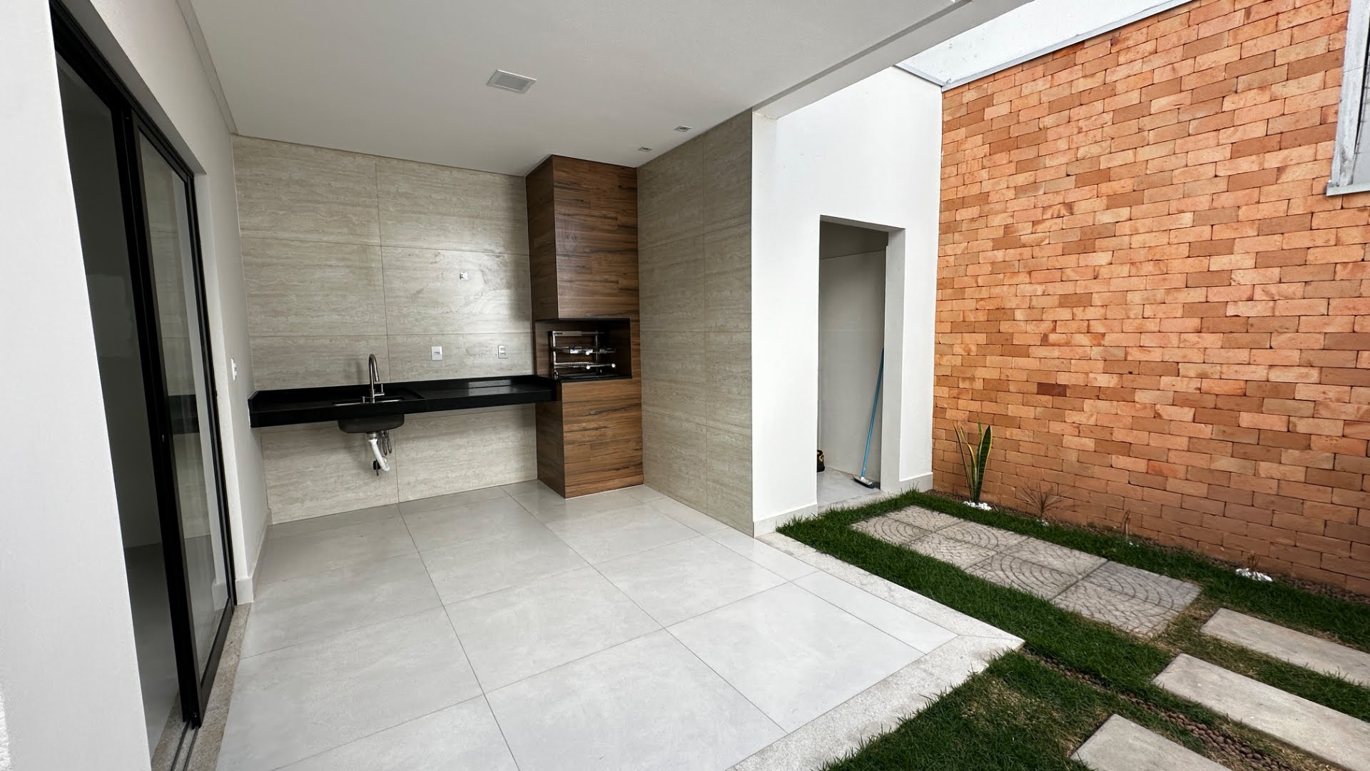Casa, 3 quartos, 168 m² - Foto 1