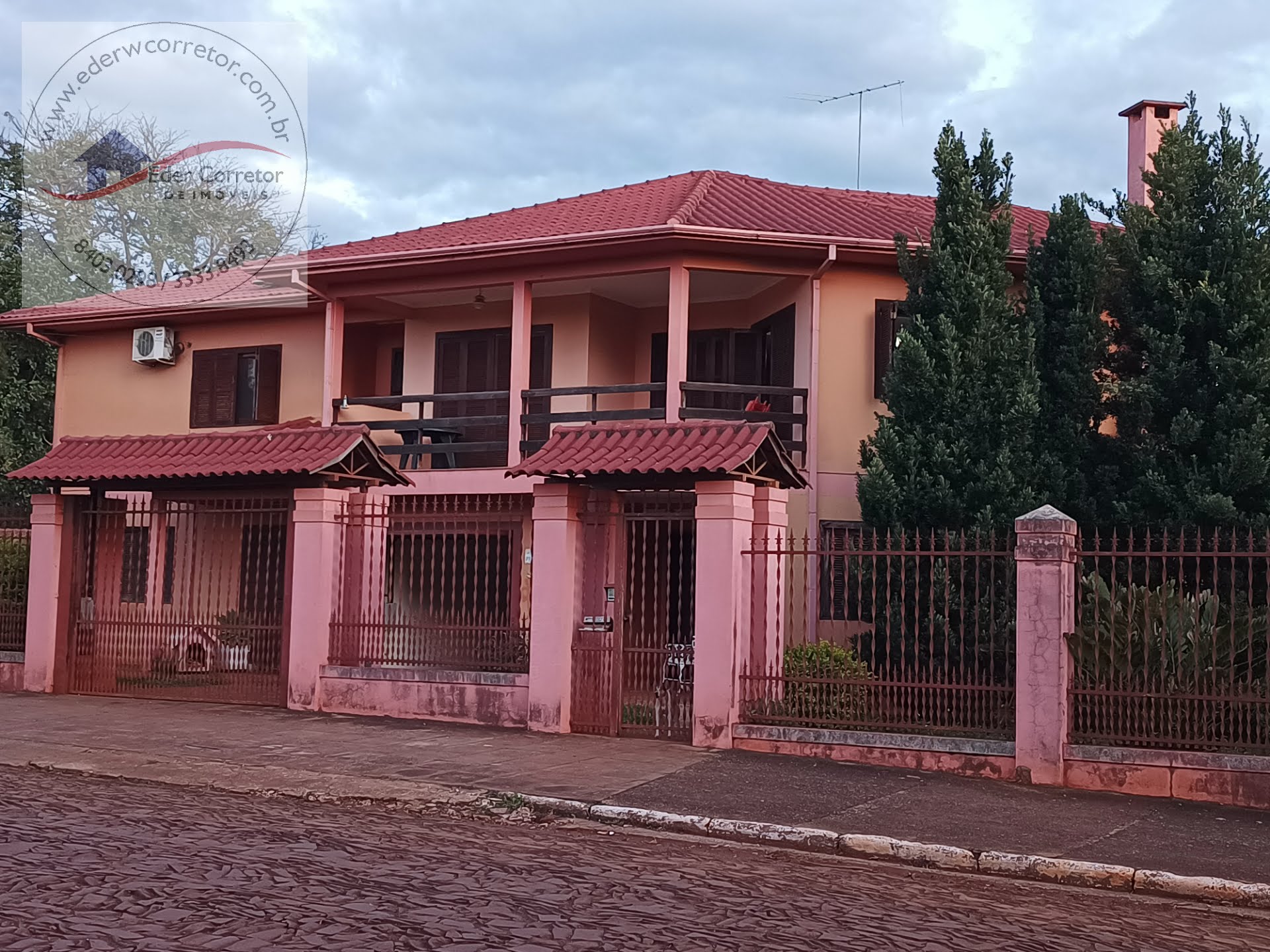 Casa à venda com 4 quartos, 2 suítes, 2 vagas e 397m² no Storch, Ijuí (RS) — foto 3 de 30