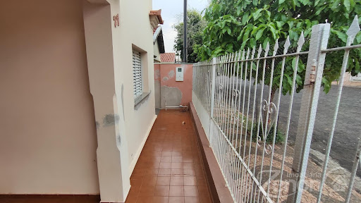 Casa à Venda no Centro de Adamantina por R$ 500.000