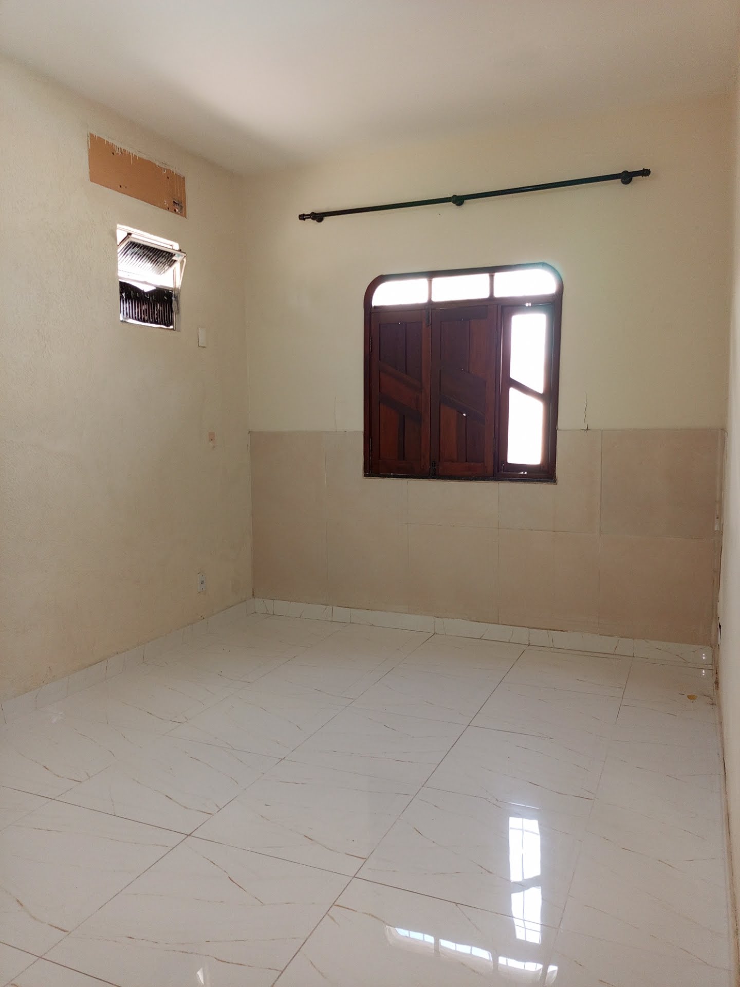 Casa à venda com 3 quartos, 2 suítes, 2 vagas e 162m² no Jardim Acácia, Feira de Santana (BA) — foto 8 de 30