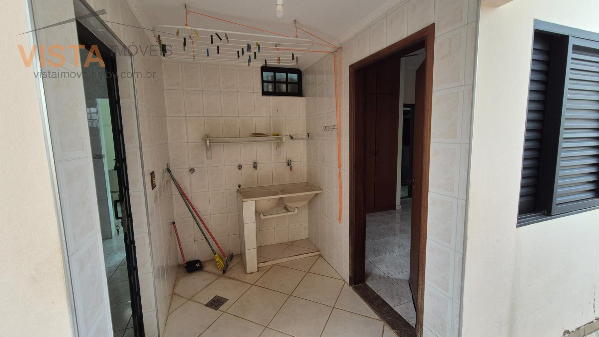 Casa à venda com 3 quartos, 1 suíte e 2 vagas no Jardim Nova São João, São João da Boa Vista (SP) — foto 12 de 27