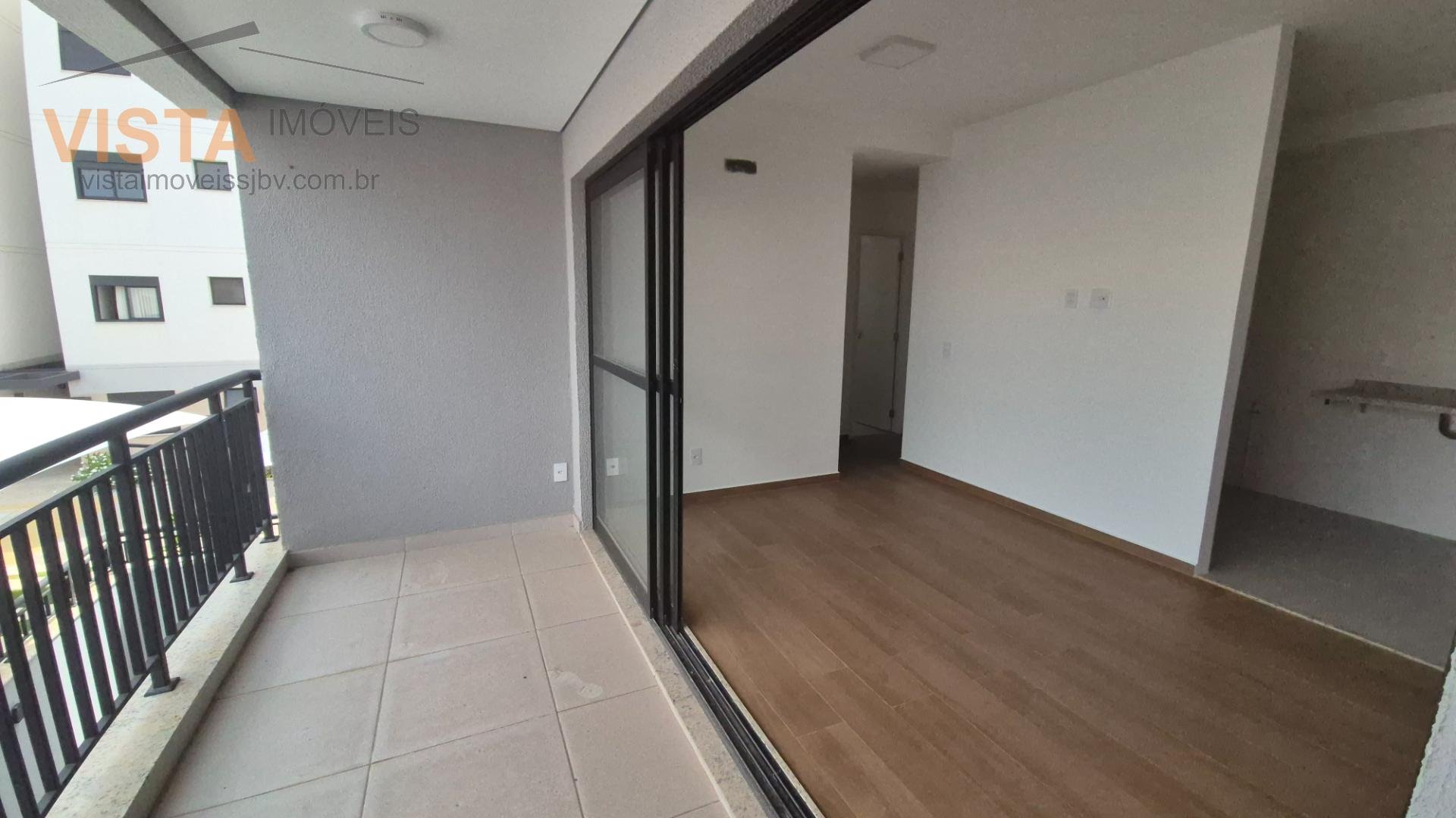 VARANDA E SALA DE ESTAR