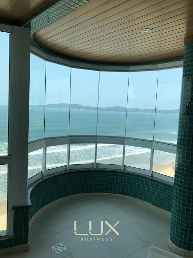 Apartamento frente mar no Centro  -  Itapema