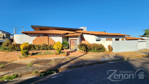 Casa em Parque das Nações  -  Adamantina