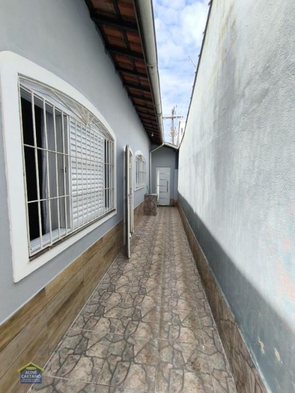 Casa à venda com 3 quartos, 1 suíte, 6 vagas e 257m² no Balneario Flórida, Praia Grande (SP) — foto 4 de 30