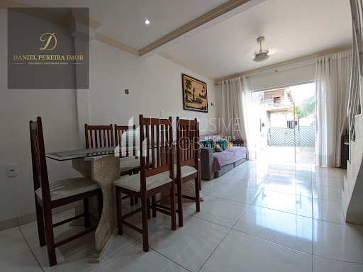 DANIEL PEREIRA IMOB VENDE: Casa Duplex na Pedreira.3/4,1suite,2vg. VALOR:370MIL