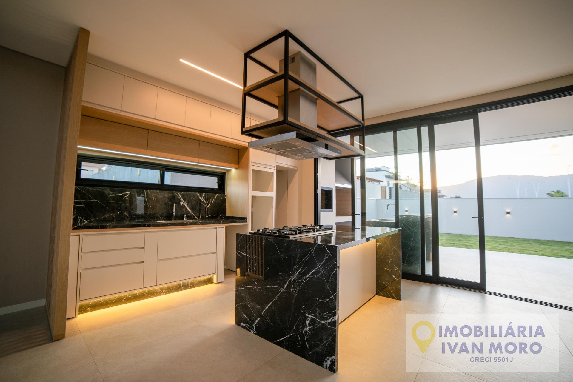 Casa à venda com 4 quartos, 4 suítes, 4 vagas e 261m² no São João do Rio Vermelho, Florianópolis (SC) — foto 30 de 30