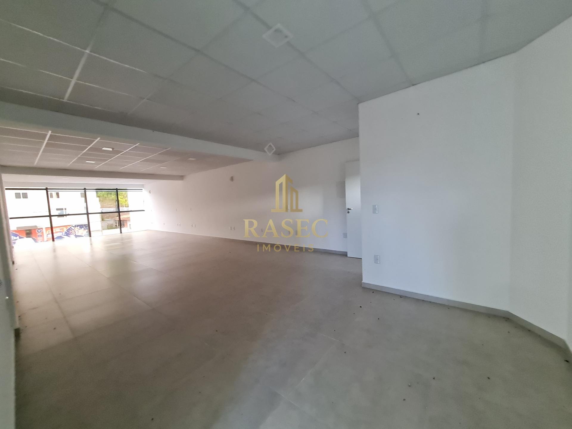 Comercial para alugar com 1 banheiro, 1 vaga e 72m² no Souza Cruz, Brusque (SC) — foto 2 de 4