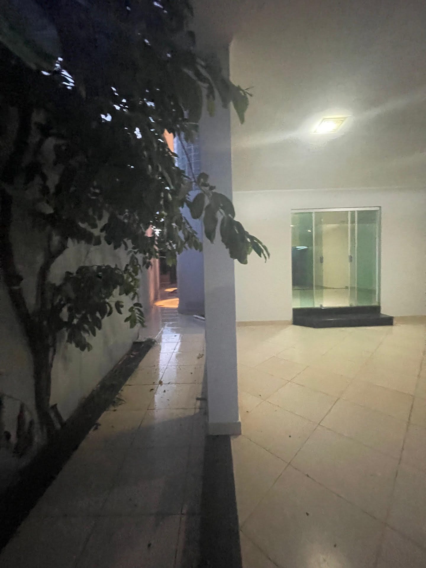 Casa à venda com 4 quartos, 1 suíte, 2 vagas e 223m² no Centro, Paracatu (MG) — foto 3 de 30