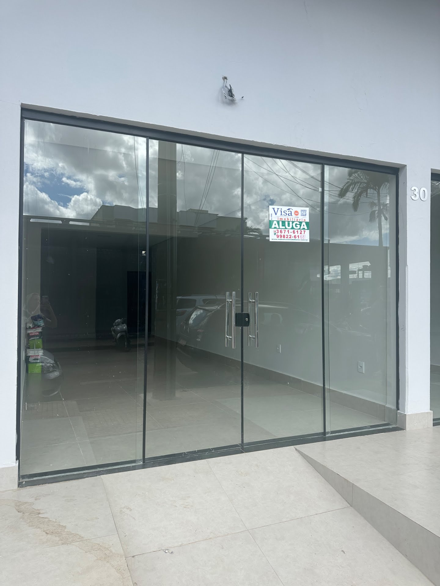 Comercial para alugar com 3 banheiros no Centro, Paracatu — foto principal