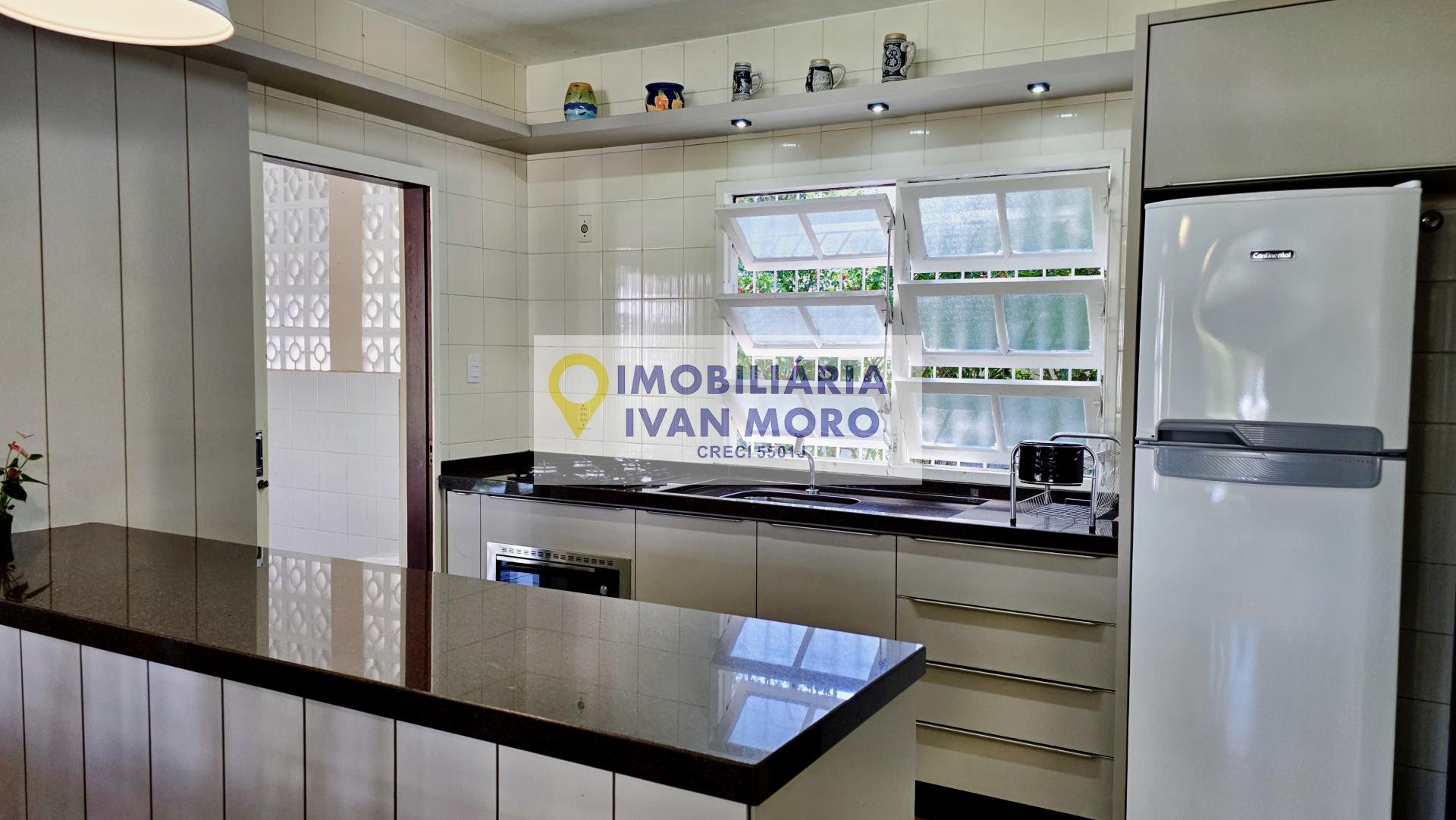 Casa à venda com 4 quartos, 1 suíte, 5 vagas e 203m² no Ponta das Canas, Florianópolis (SC) — foto 18 de 30