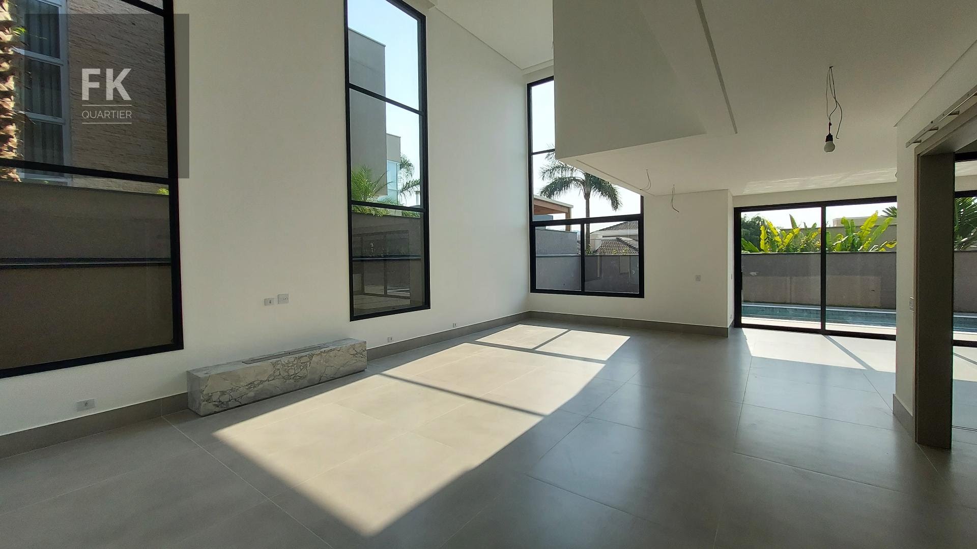 Casa à venda com 4 quartos, 4 suítes, 6 vagas e 452m² no Colinas da Anhanguera, Santana de Parnaíba (SP) — foto 2 de 20