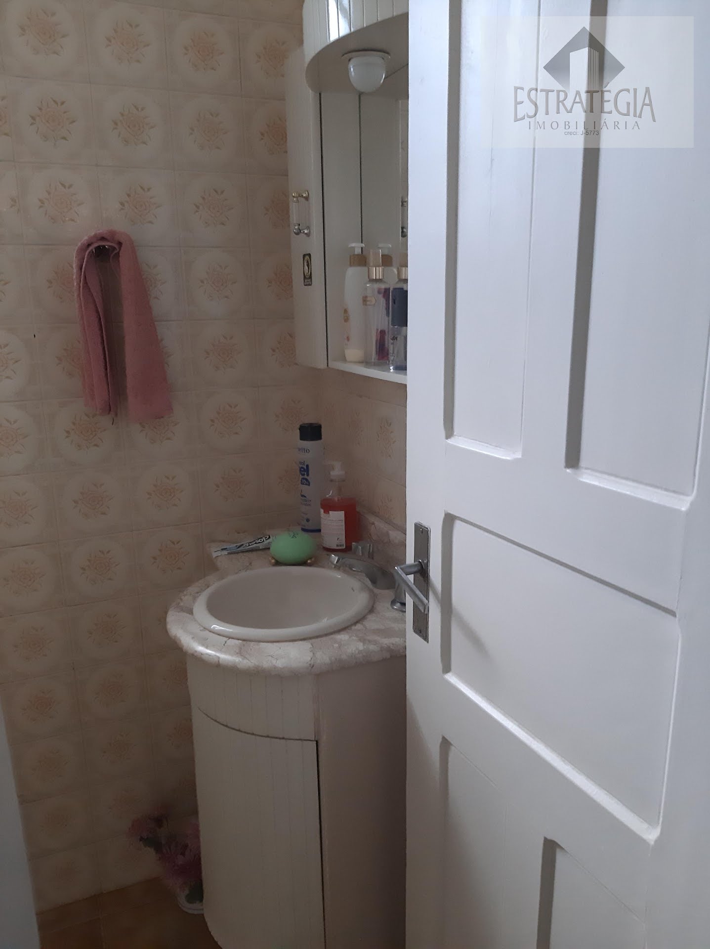 Casa à venda com 3 quartos, 1 suíte, 1 vaga e 190m² no Valparaíso, Petrópolis (RJ) — foto 19 de 30