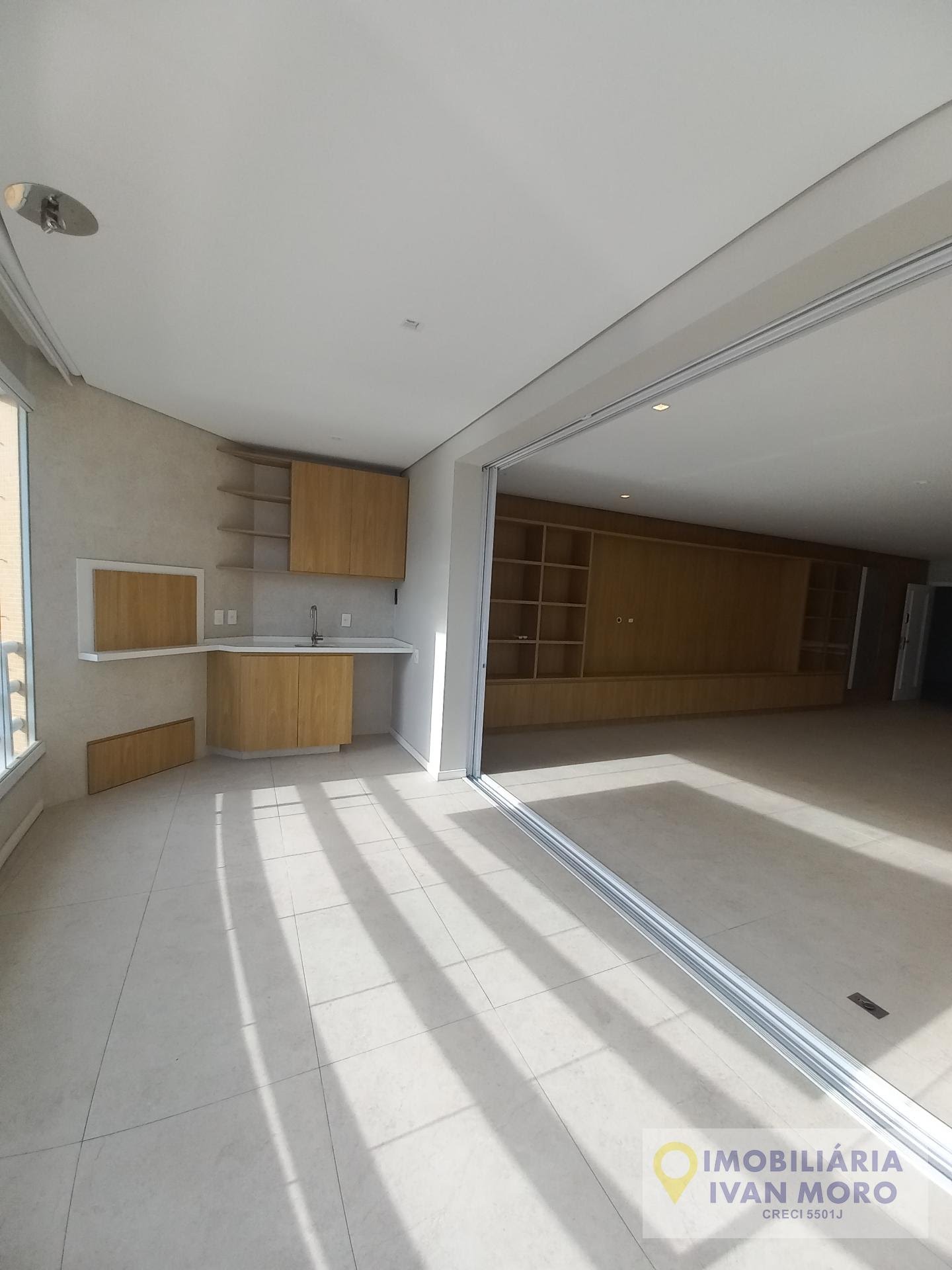 Apartamento à venda com 3 quartos, 3 suítes, 4 vagas e 183m² no João Paulo, Florianópolis (SC) — foto 25 de 30