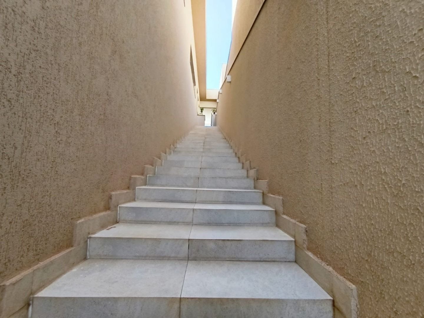 Casa à venda com 3 quartos, 3 suítes, 4 vagas e 218m² no Jardim Santa Cecília, Ribeirão Preto (SP) — foto 16 de 30