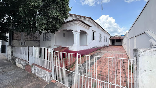 Casa à Venda no Centro de Adamantina SP