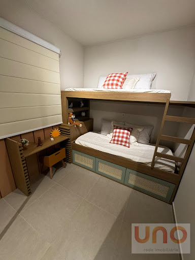 Quarto de solteiro no apartamento decorado