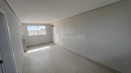 Apartamento à venda em Todos os Santos, Montes Claros | 82m²