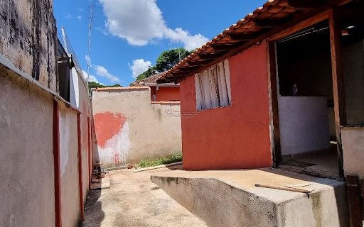 quintal dos fundos