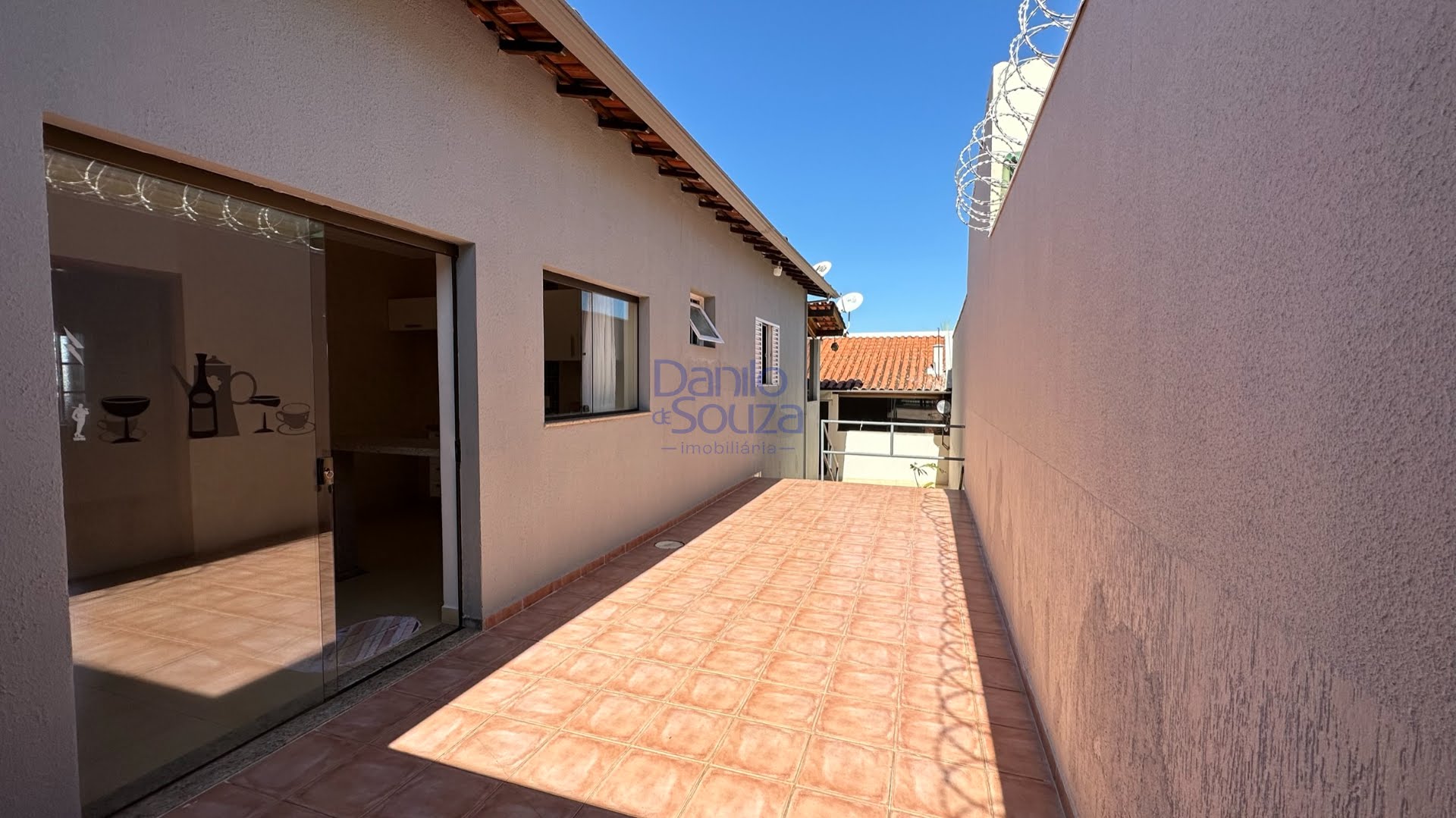 Casa à venda com 3 quartos, 1 suíte, 4 vagas e 300m² no Alvorada, Araxá (MG) — foto 7 de 25