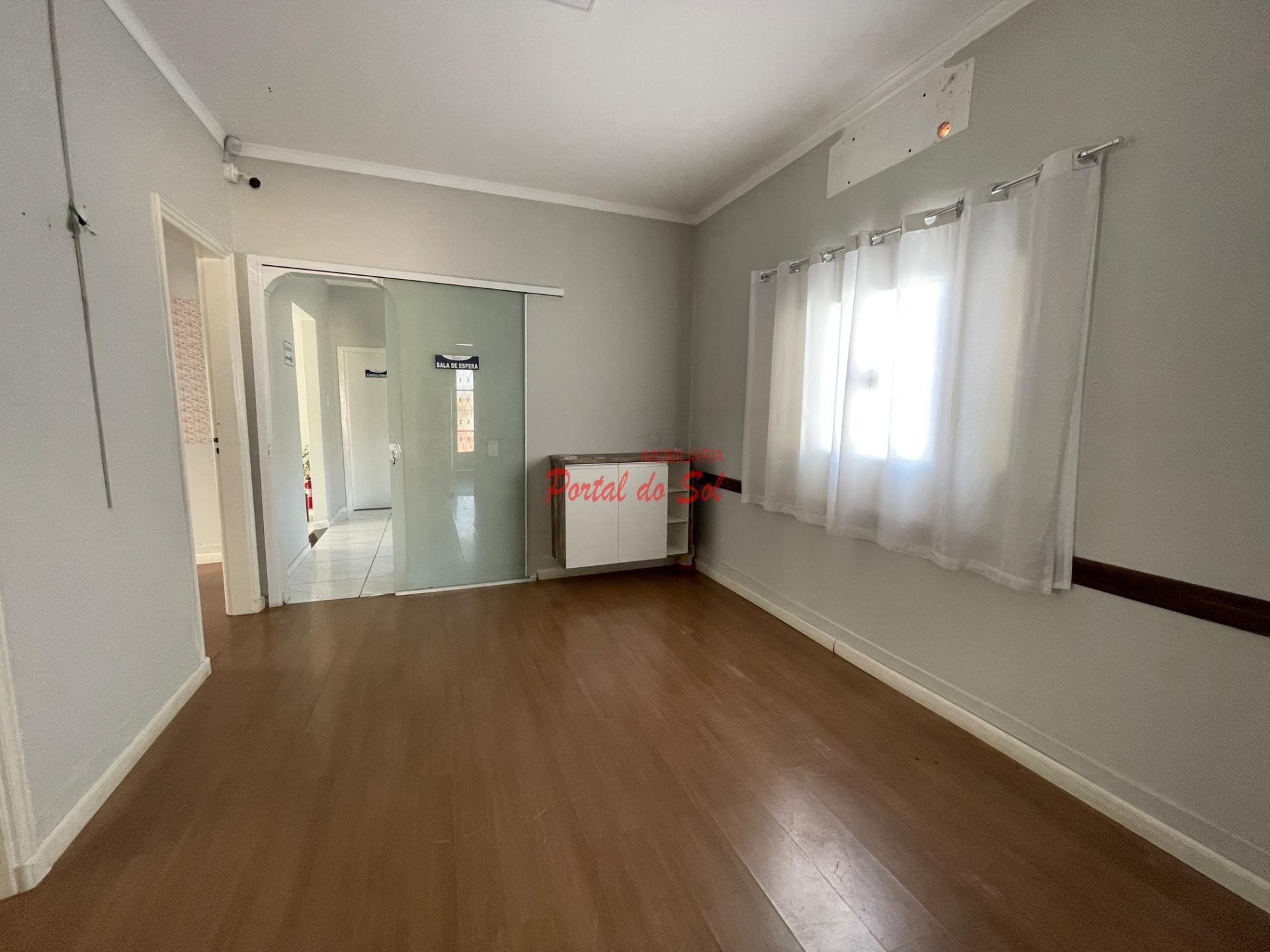 Casa à venda com 308m² no Centro, Santo Antônio da Platina (PR) — foto 4 de 11
