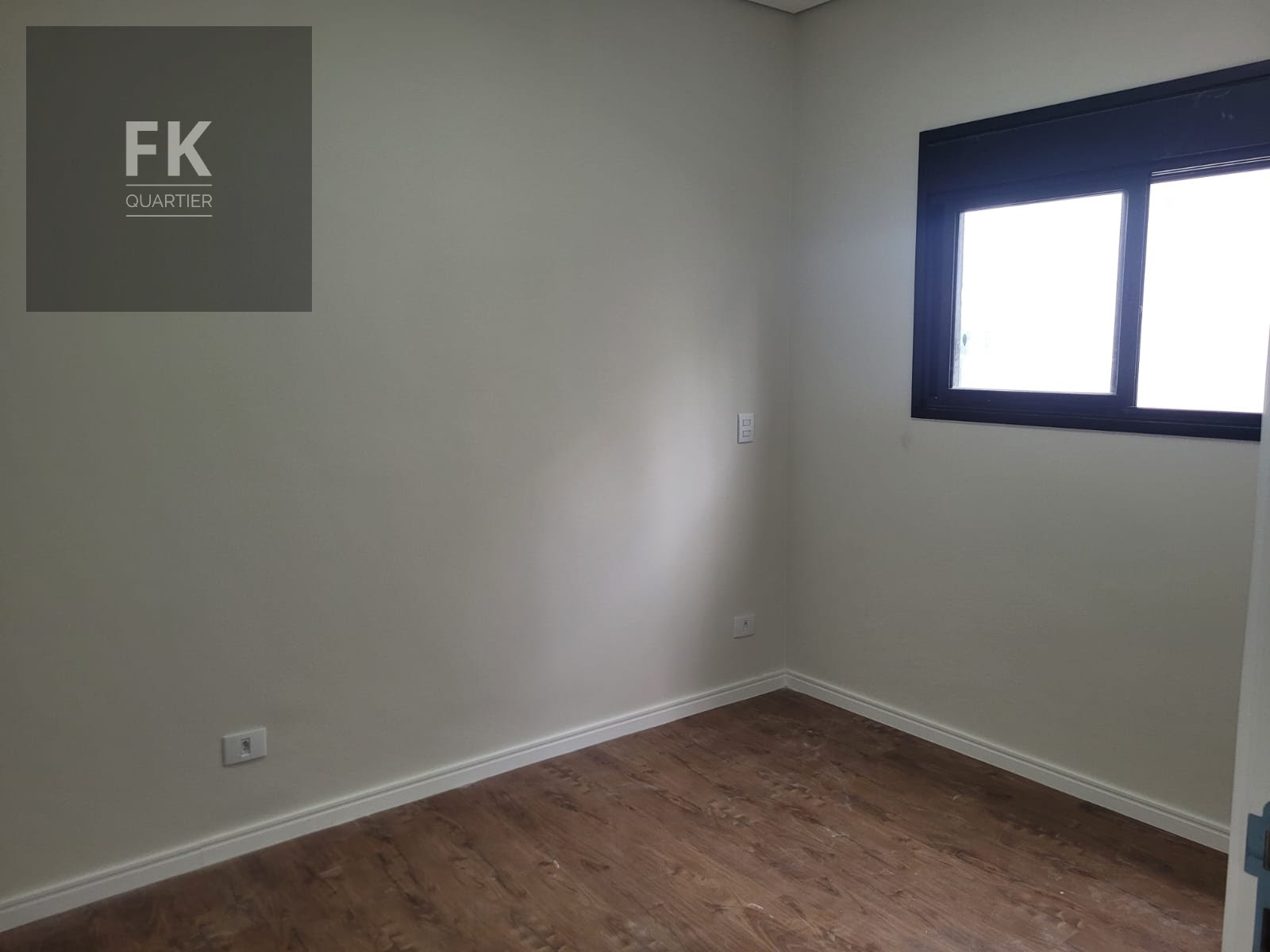 Casa à venda com 3 quartos, 1 suíte, 4 vagas e 188m² no Suru, Santana de Parnaíba (SP) — foto 5 de 8