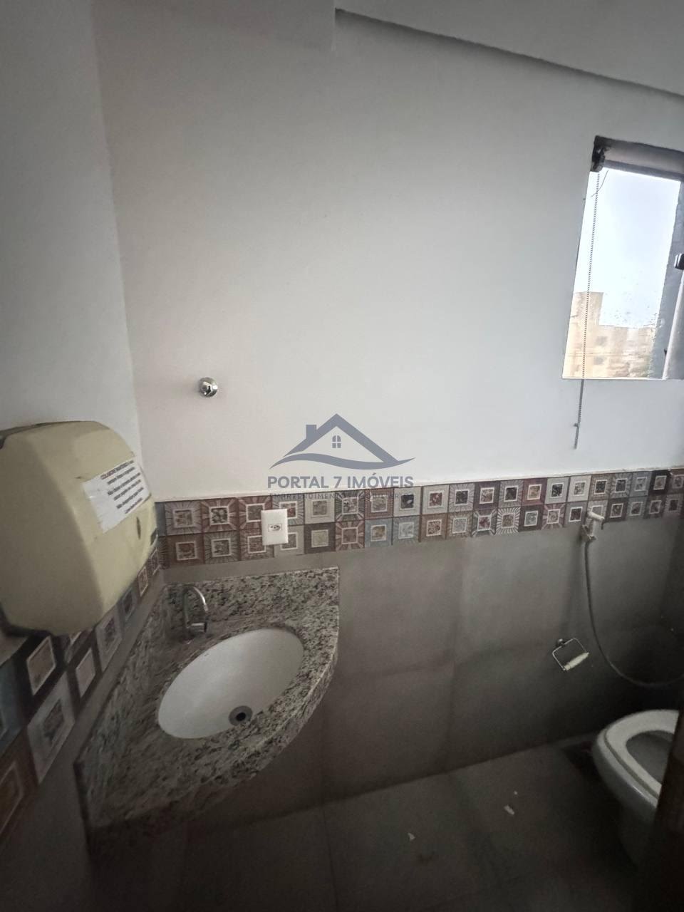 Comercial para alugar com 2 banheiros, 2 vagas e 182m² no Centro, Sete Lagoas (MG) — foto 9 de 15