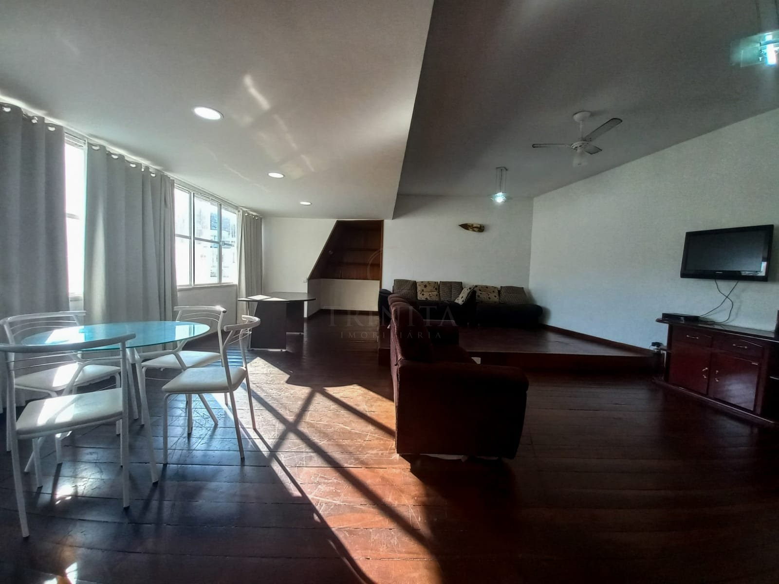 sala- copacabanacobertura-trinitaimoveis
