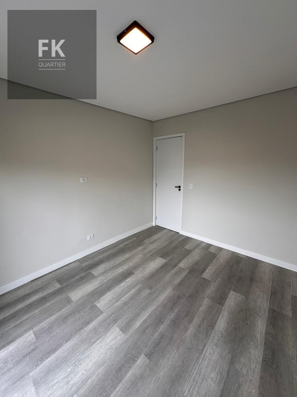 Casa à venda com 3 quartos, 1 suíte, 2 vagas e 131m² no Villas do Jaguari, Santana de Parnaíba (SP) — foto 11 de 24