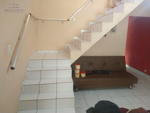 Escadas para os dormitórios