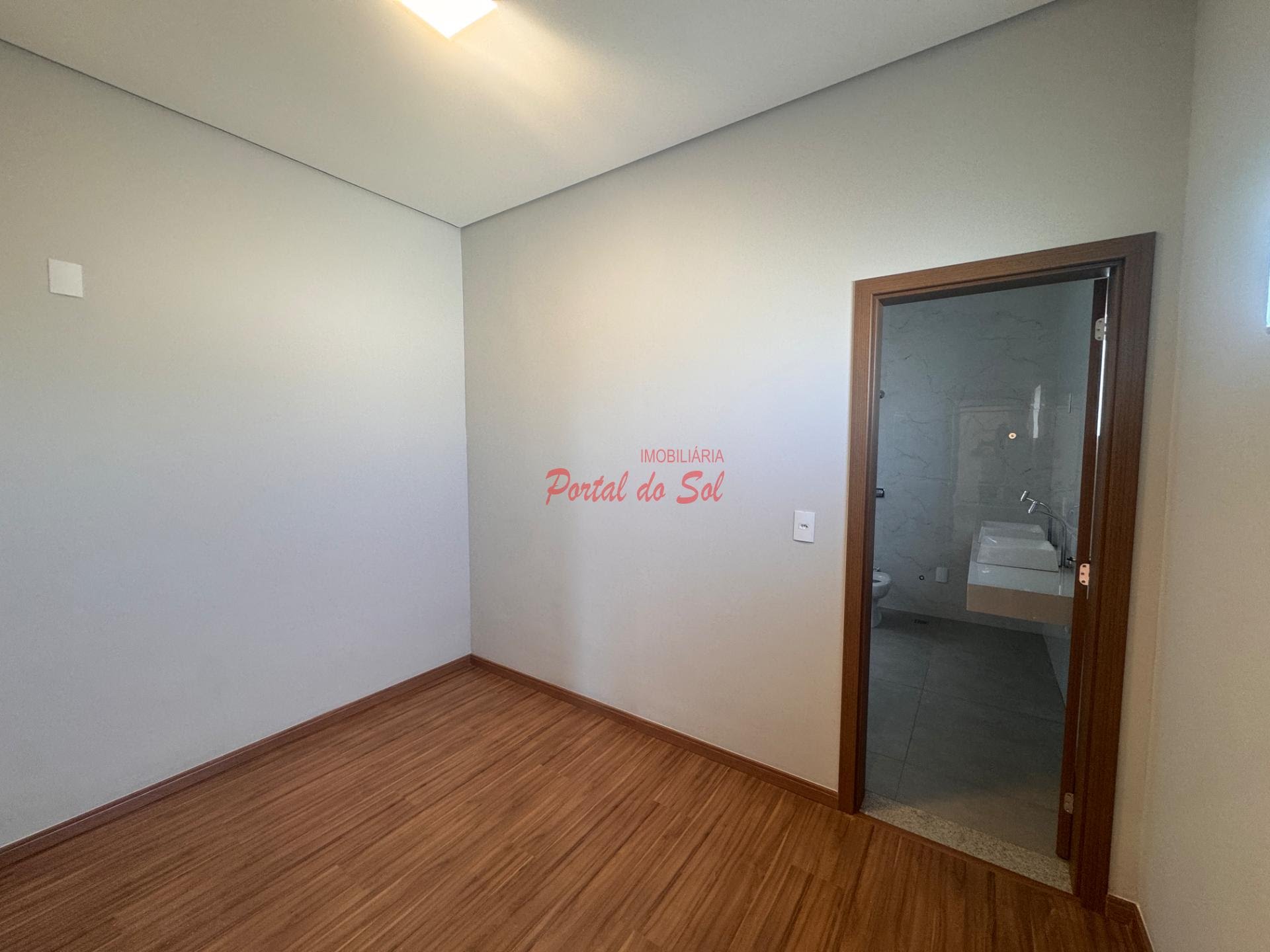 Casa à venda com 3 quartos, 1 suíte, 3 vagas e 221m² no Residêncial Tarumas, Santo Antônio da Platina (PR) — foto 19 de 21